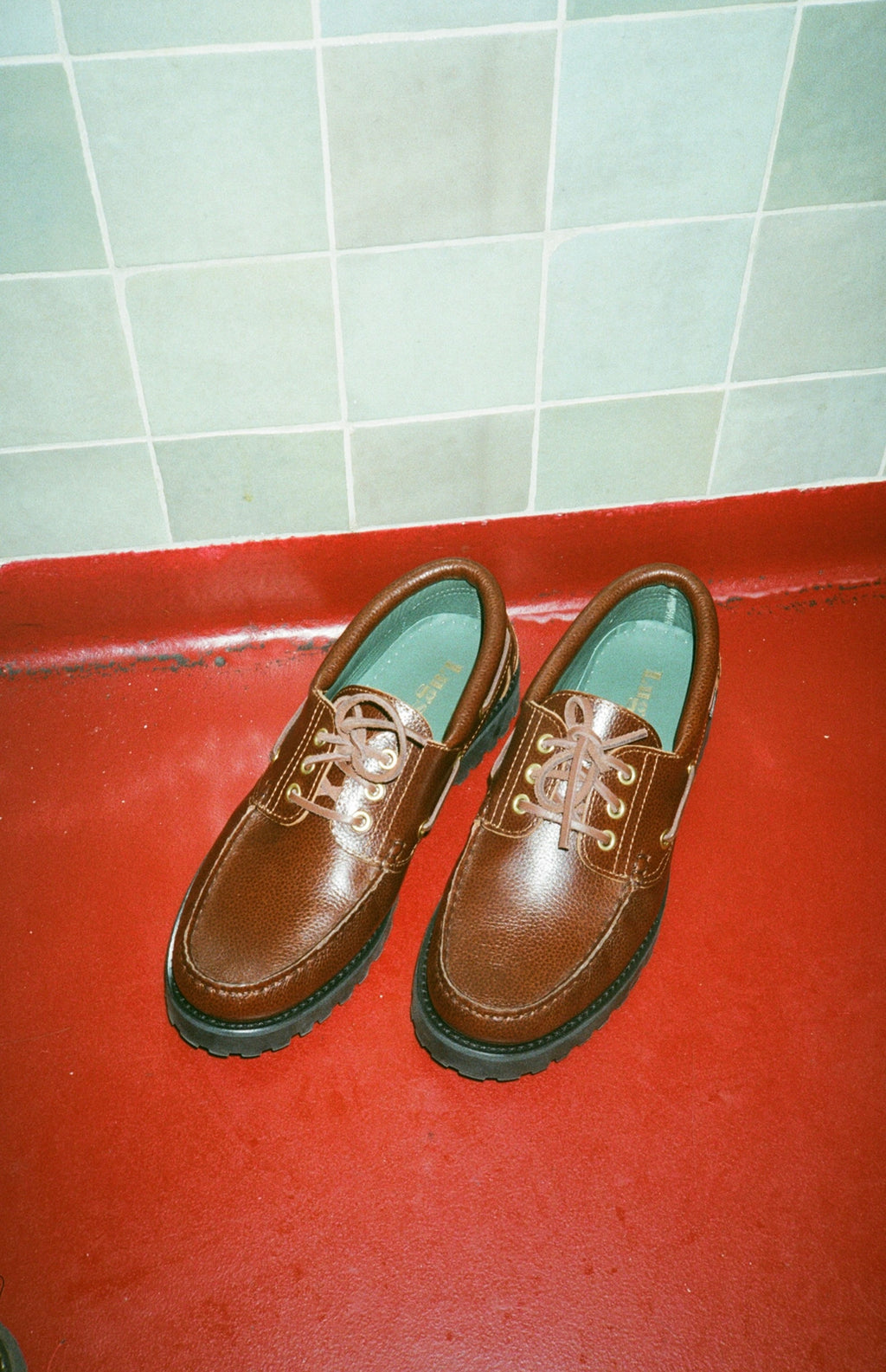 The Ally Deck, Grain Chocolate