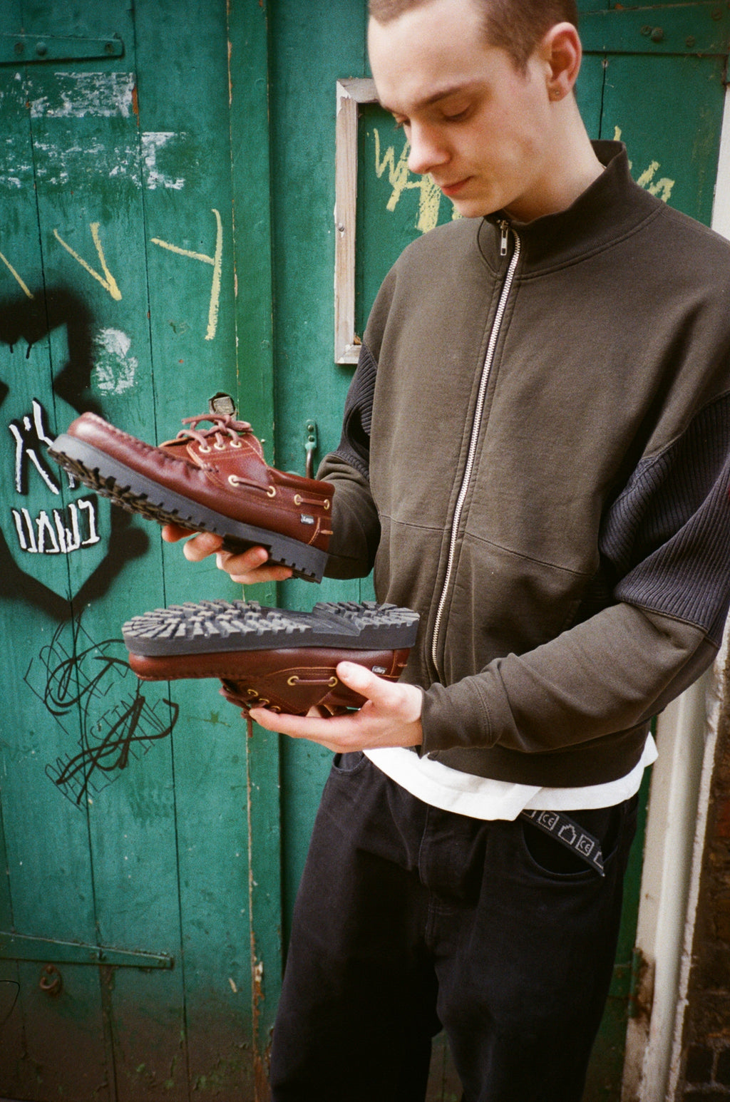 The Ally Deck, Grain Chocolate