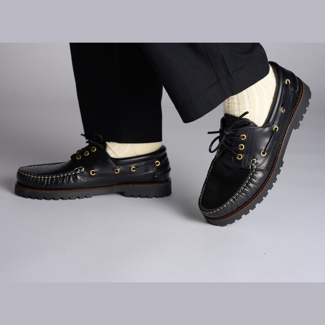 The Deck Shoe Black LUGS